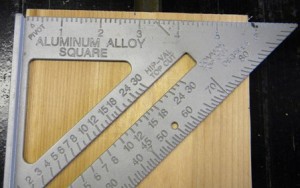 Find Center on Wood 